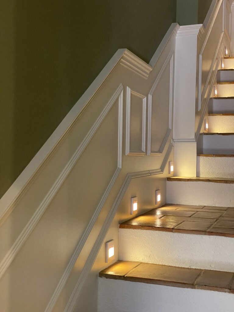 Escalera elegante con led